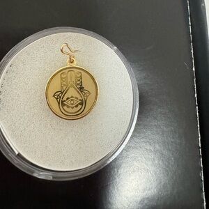Alex n Ani Hand of Fatima pendant